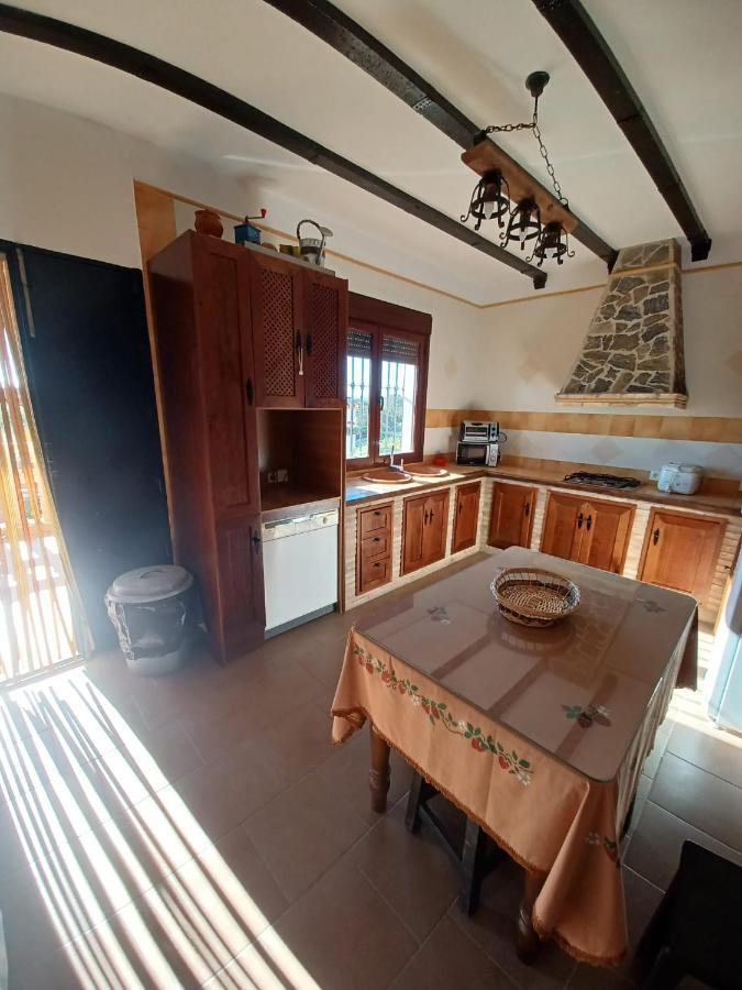 Villa Martinez Alquiler Rural Isabel Alcalá del Valle Eksteriør bilde