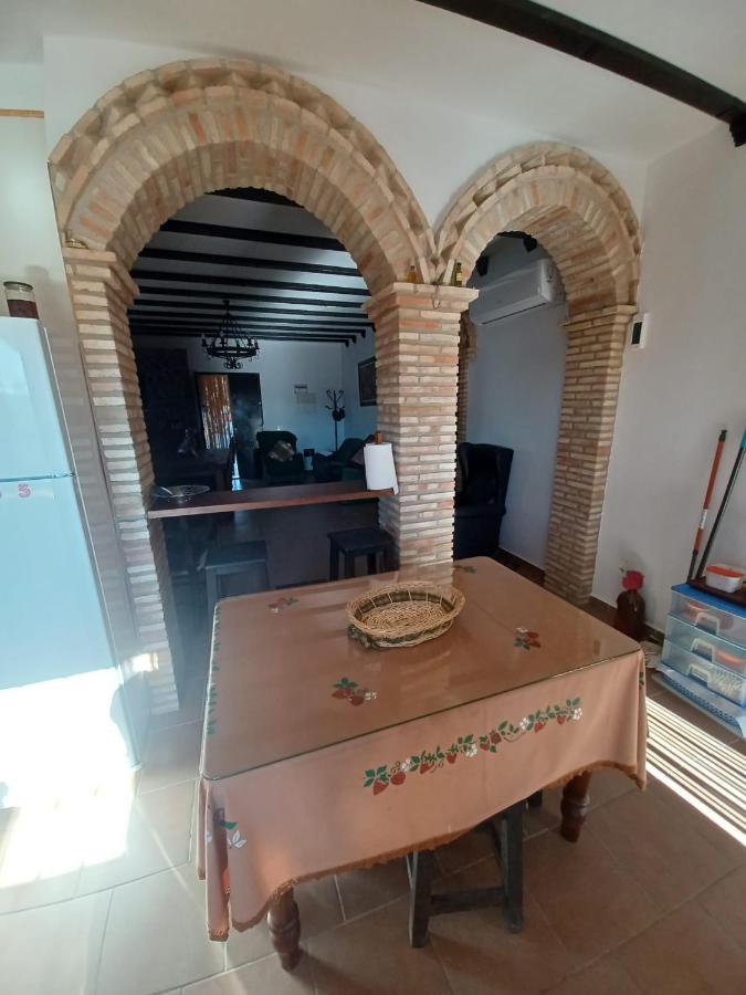 Villa Martinez Alquiler Rural Isabel Alcalá del Valle Eksteriør bilde
