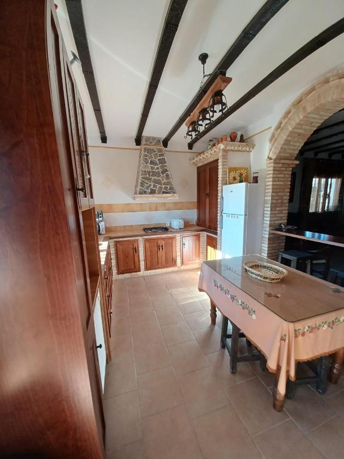 Villa Martinez Alquiler Rural Isabel Alcalá del Valle Eksteriør bilde