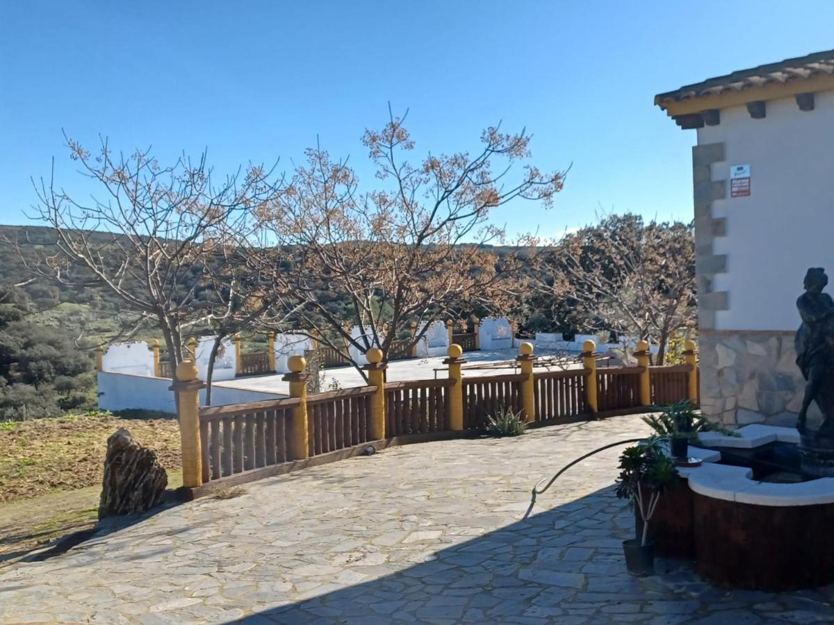 Villa Martinez Alquiler Rural Isabel Alcalá del Valle Eksteriør bilde